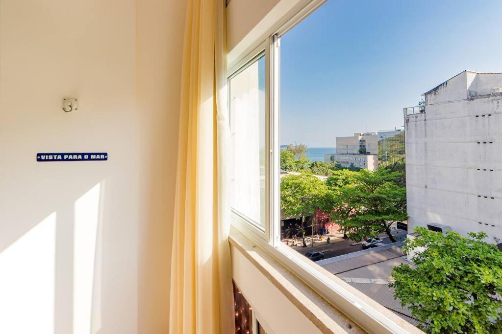 Com Vaga No Arpoador Apartment